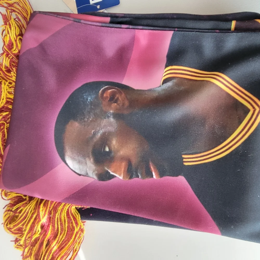 LeBron James 2016 NBA Scarf ~ Cleveland Cavaliers ~ NWT